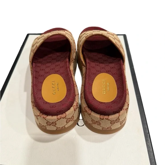 NWT Gucci Women's Beige and Burgundy Platform Mules - Picture 3 of 7